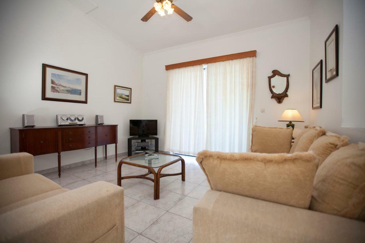 The Olive Grove Villa Private Pool With Star Links Wifi Theologos  Luaran gambar